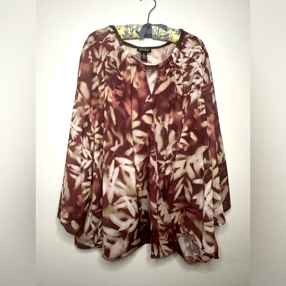 Catherines Black Label Womens 1X Red Floral Long Sleeves Keyhole Neck Blouse